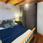 2 Bedroom Amazing Home In Bas-En-Basset * Bas-en-Basset