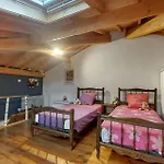 Сasa de vacaciones 2 Bedroom Amazing Home In Bas-En-Basset *