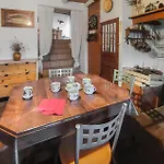 2 Bedroom Amazing Home In Bas-En-Basset * Bas-en-Basset