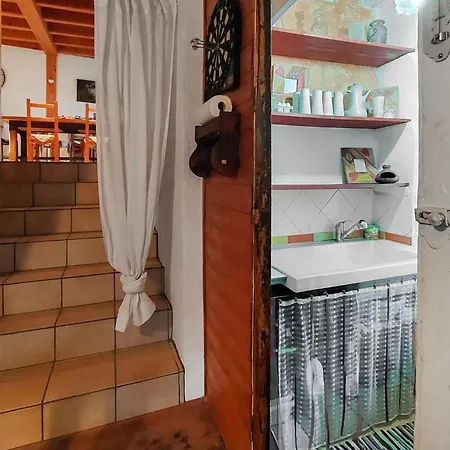 Gorgeous In With Kitchen Bas-en-Basset