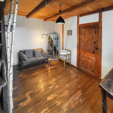 Сasa de vacaciones 2 Bedroom Amazing Home In Bas-En-Basset *